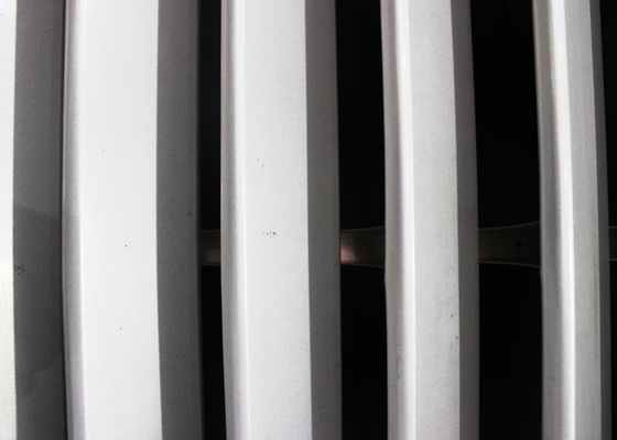 Washable 0.6mm Aluminium Sun Naungan Sistem Untuk Bangunan Panel Eksterior Dinding Arsitektur