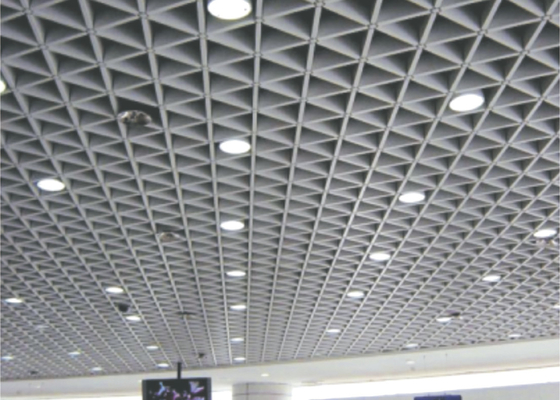 Interior Ornament Triangle aluminium Metal Grid Ceiling ditangguhkan GB / T28001-2011