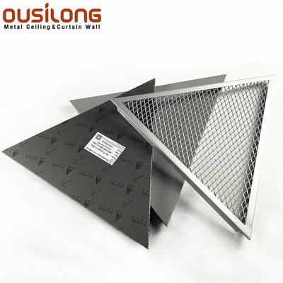 Segitiga Akustik Aluminium / Aluminium Mesh Clip Snap di Ceiling Panel Framed Trianguler Ceiling